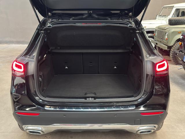 MERCEDES-BENZ GLA 180 d Automatic Business Extra
