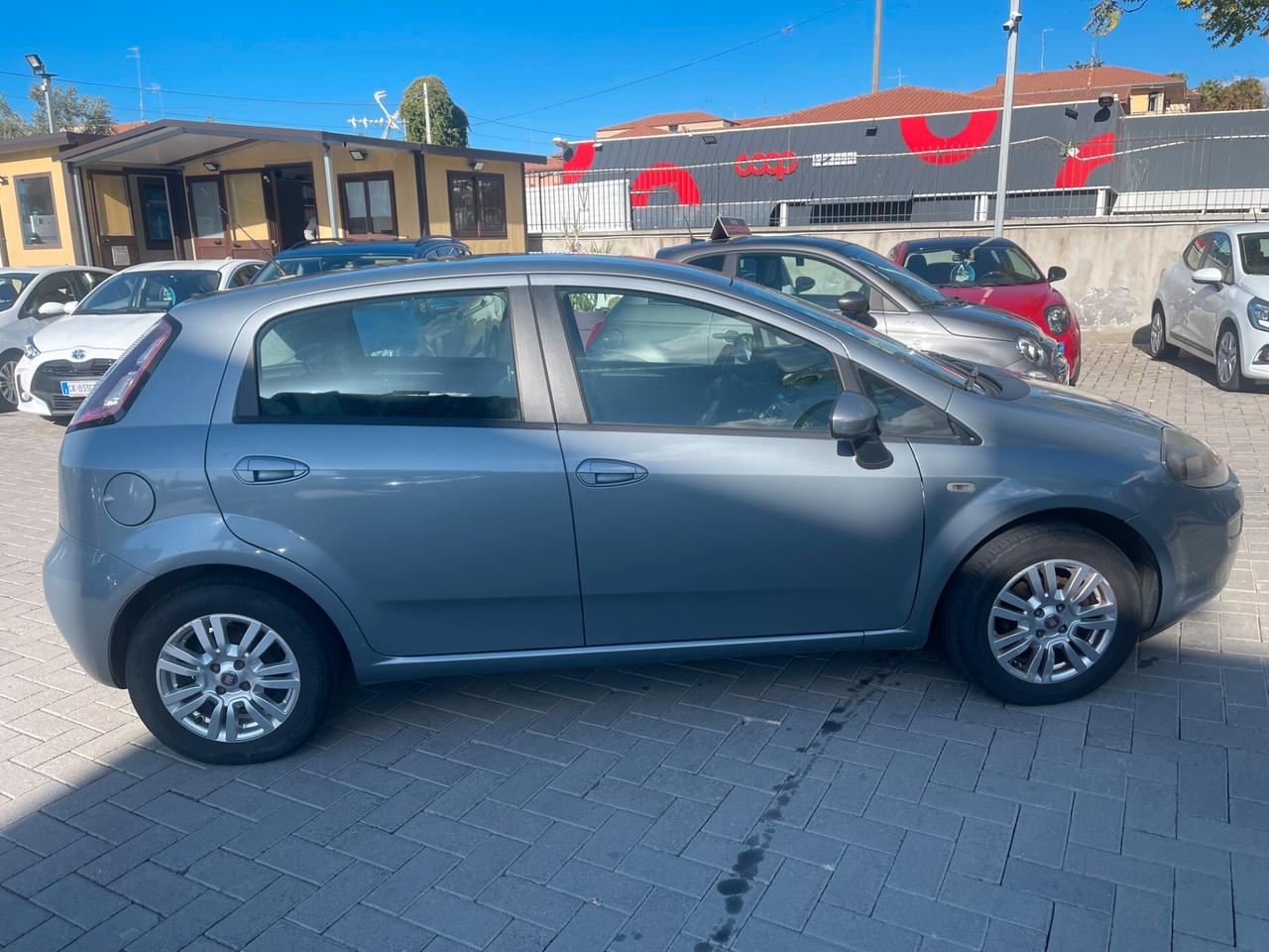 Fiat Punto 1.3 MJT II 75 CV 5 porte Virgin Radio