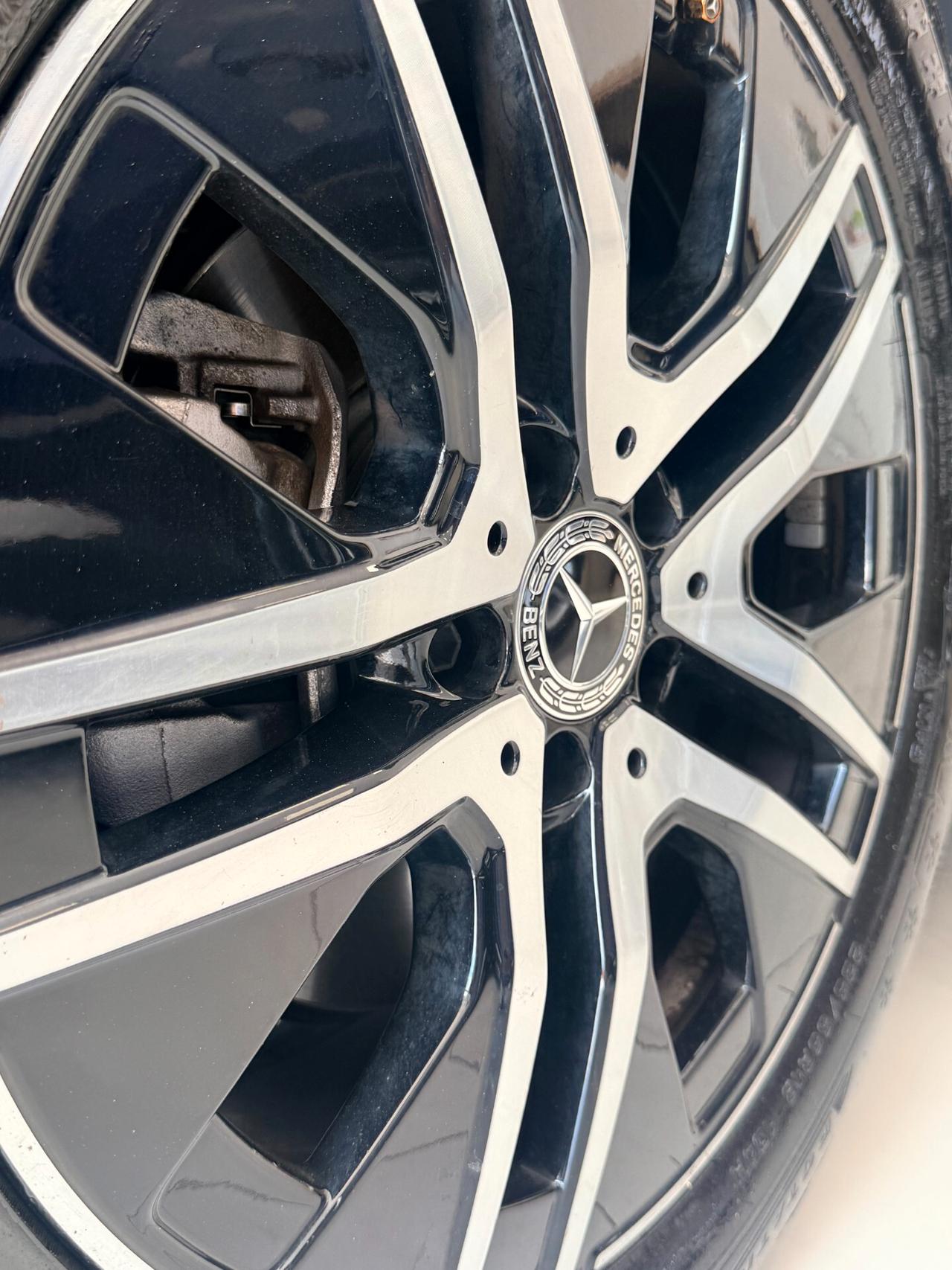 Mercedes-benz GLA 200 d Premium auto AMG TETTO APRIBILE,LUCI SOFFUSE,TELECAMERA,APPLE CARPLAY,SEDILI RISCALDABILI,VIRTUAL