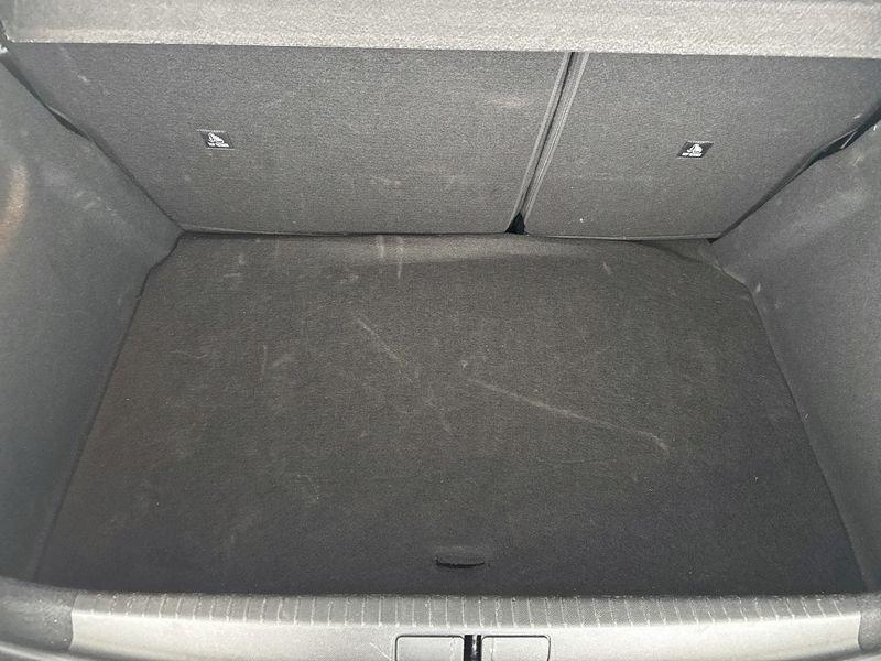 Peugeot 208 GT Hybrid 136 e-DCS6 auto