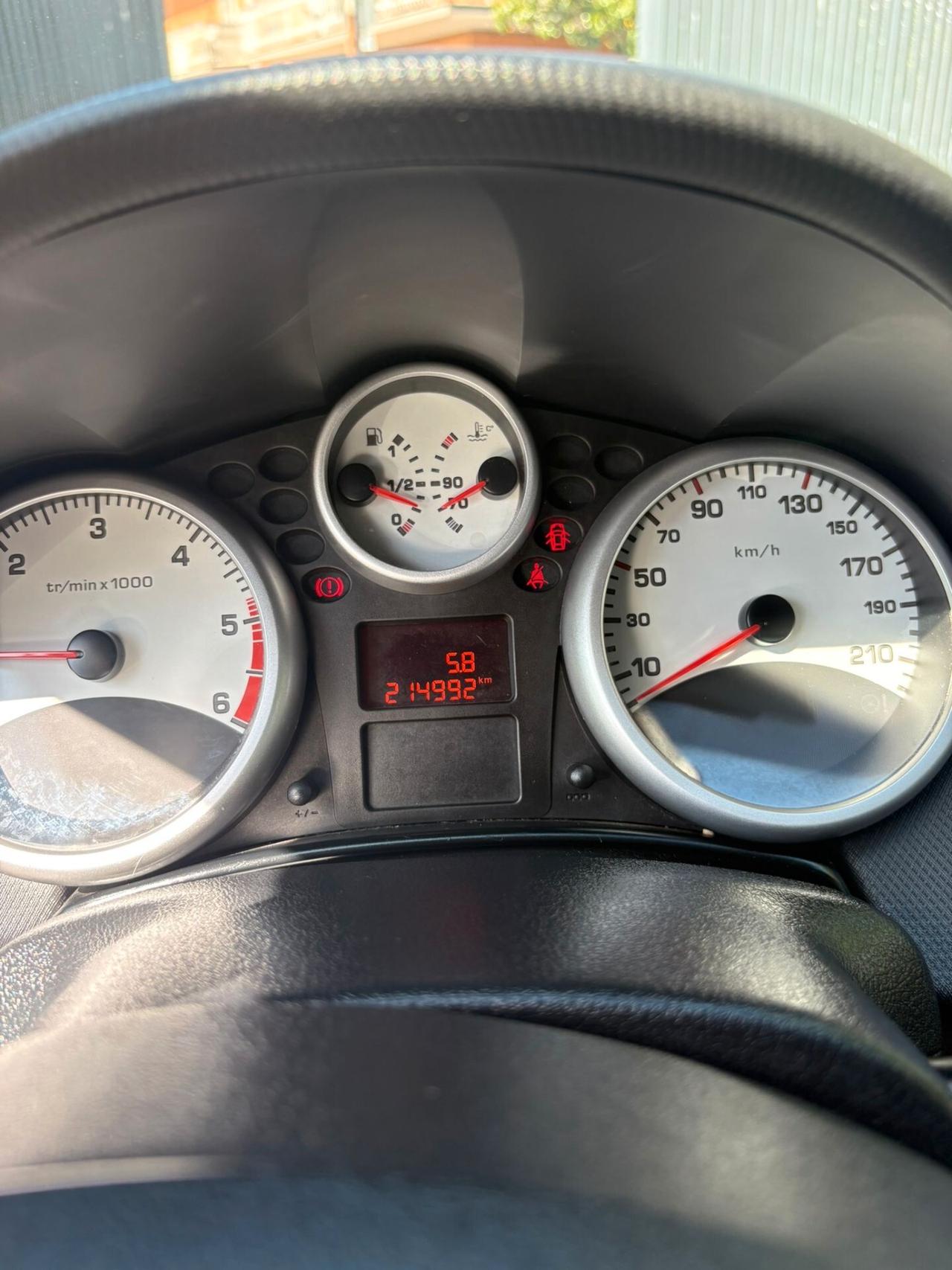 Peugeot 207 1.6 HDi Distribuzione e frizione fatte