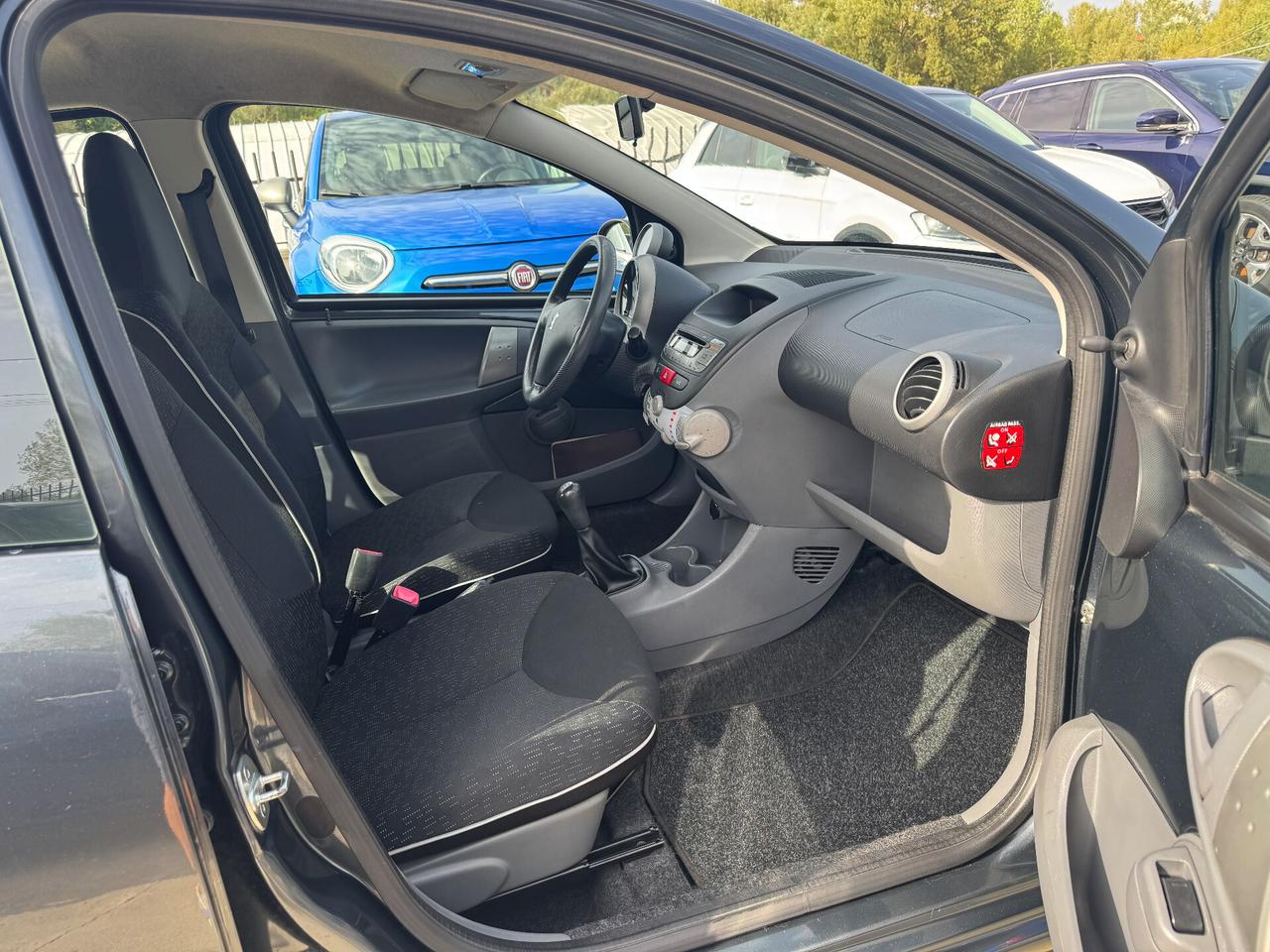 PEUGEOT 107 1.0 5porte *UNIPROPRIETARIO*/130.000KM