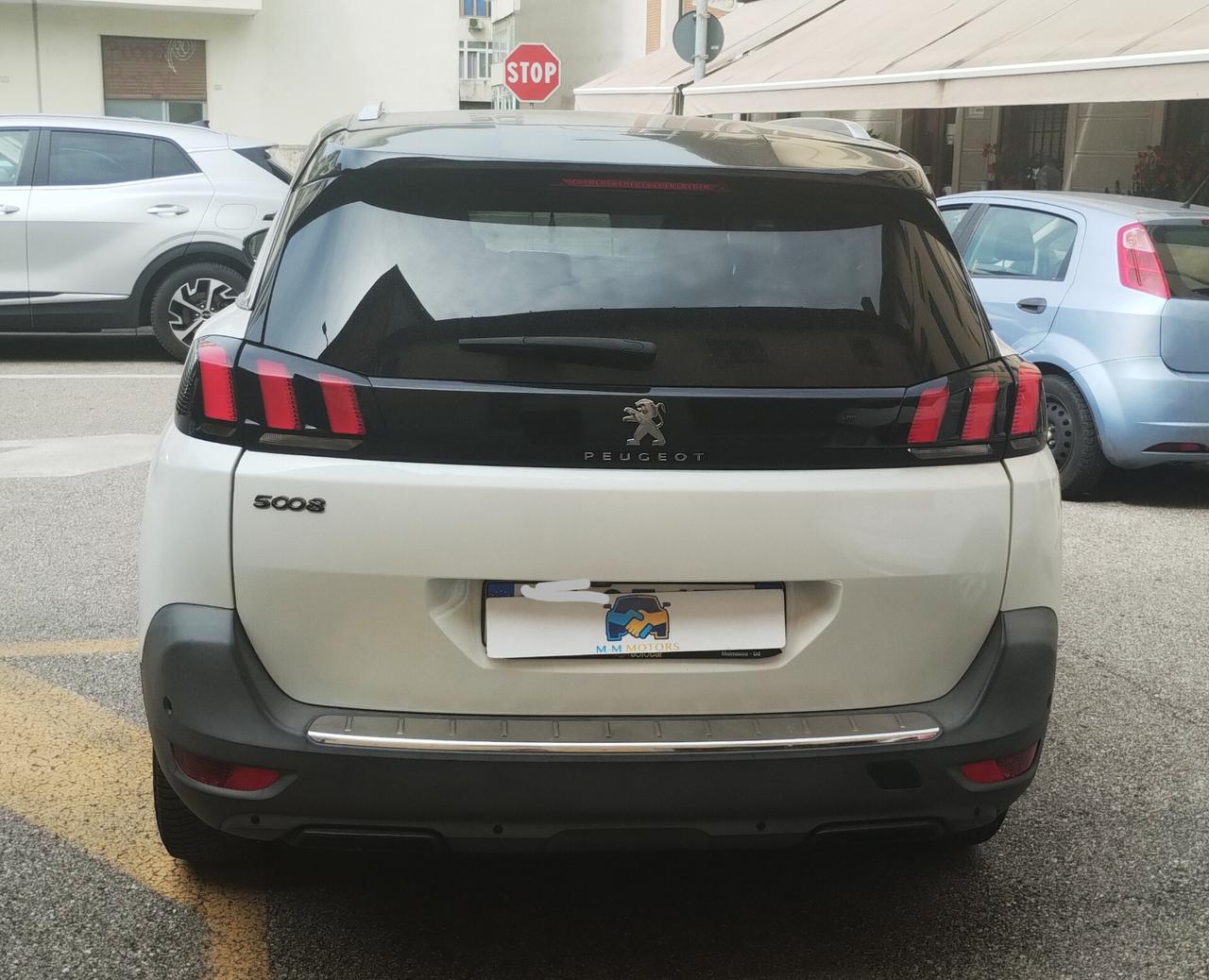 Peugeot 5008 BlueHDi 120 CV CROSSWAY AUT.