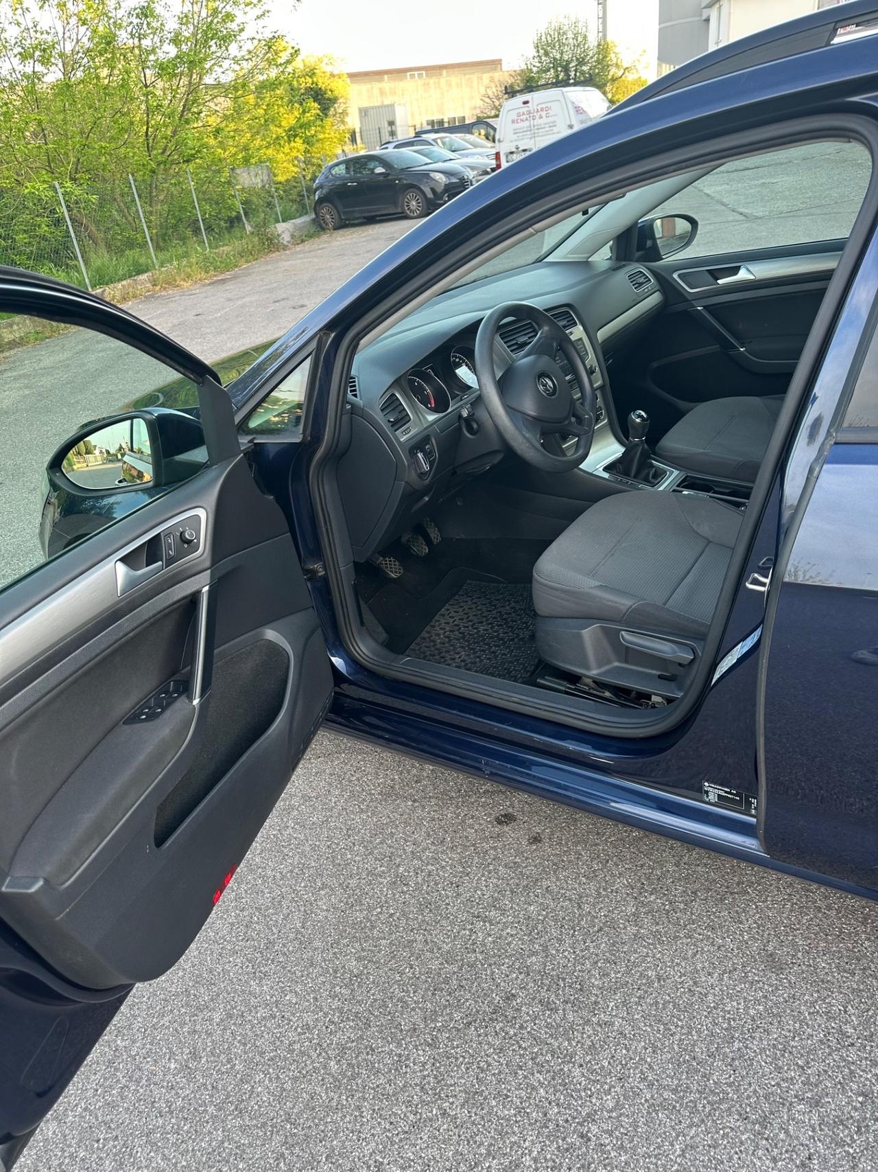 Volkswagen Golf Variant Business 1.6 TDI 105 CV Comfortline BMT