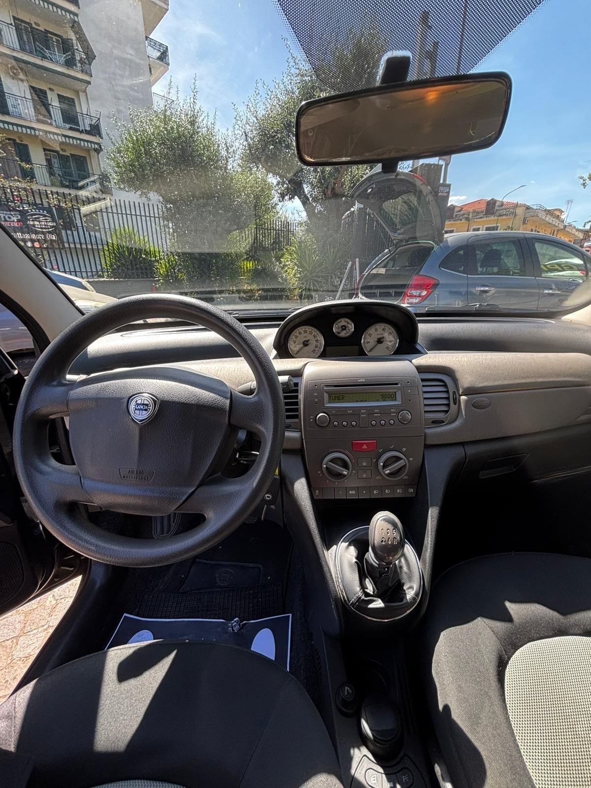 Lancia Ypsilon 1.2