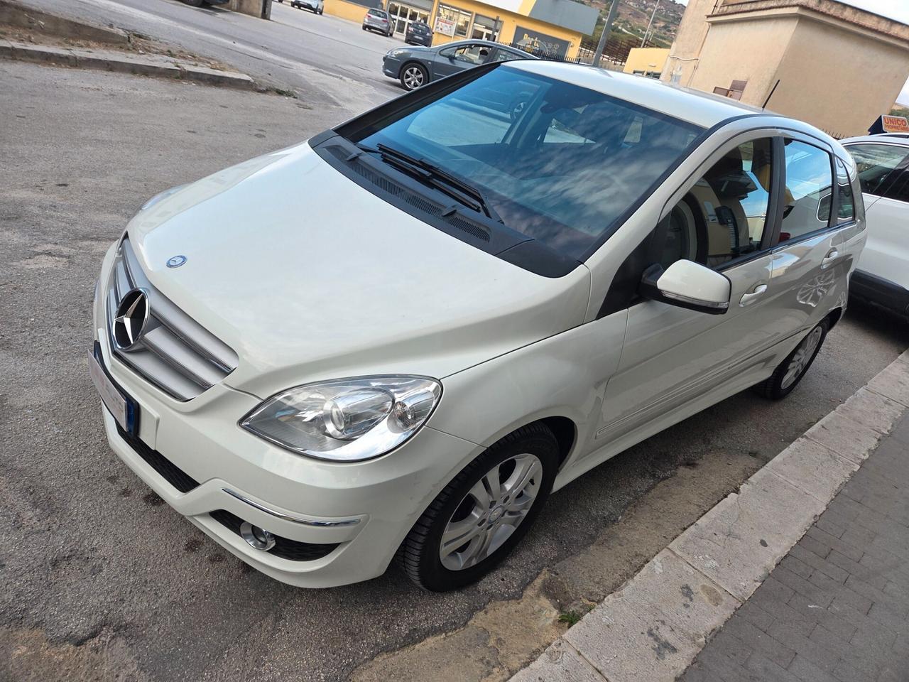 MERCEDES B200 2.0 CDI 140 CV KM CERTIFICATI