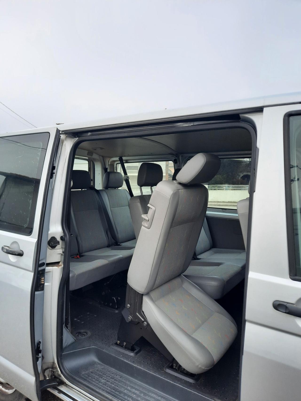 Volkswagen Transporter 9 POSTI California 1.9 TDI Comfortline