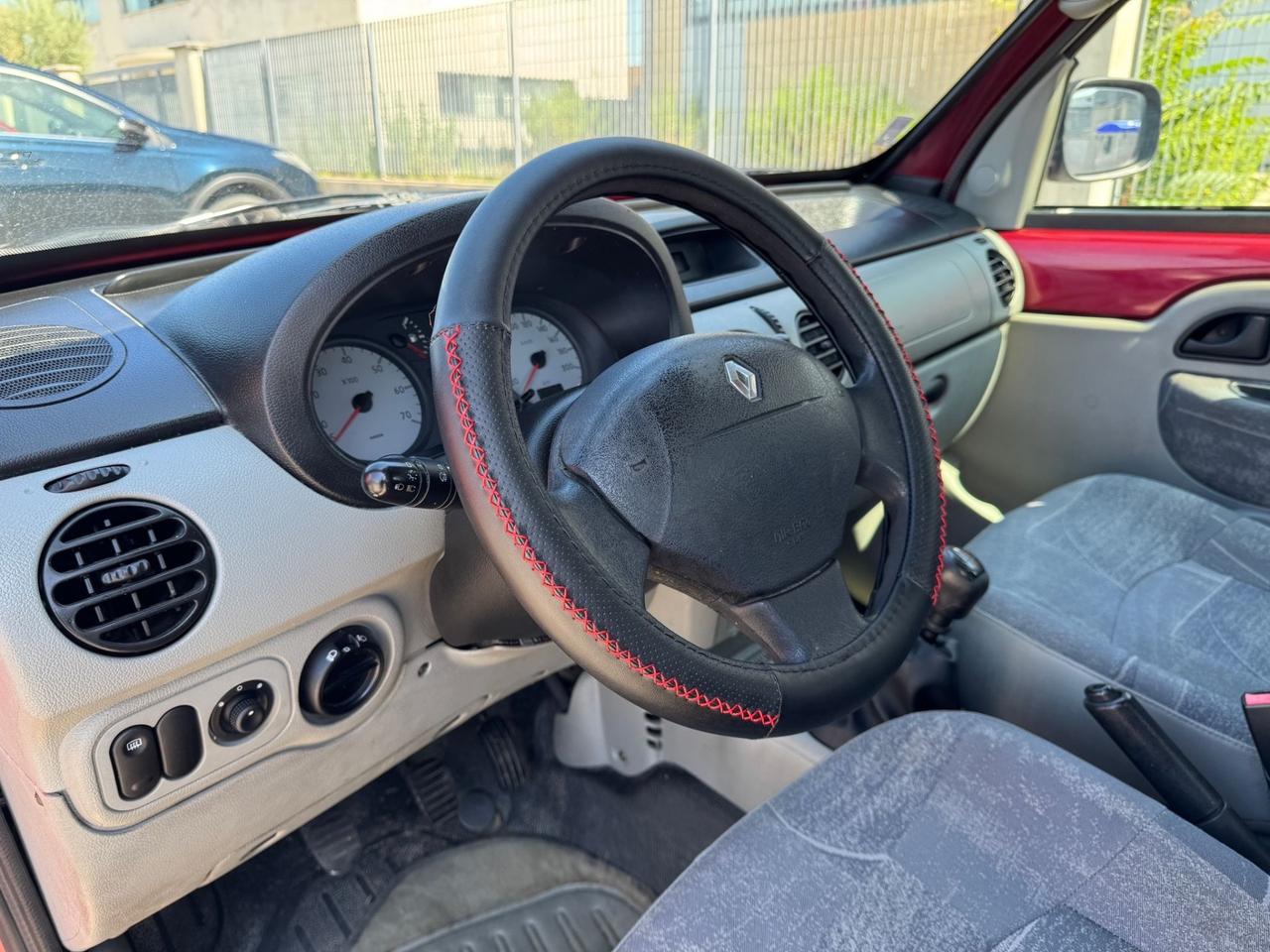 Renault Kangoo 1.5 dCi/82CV 5p. Privilège