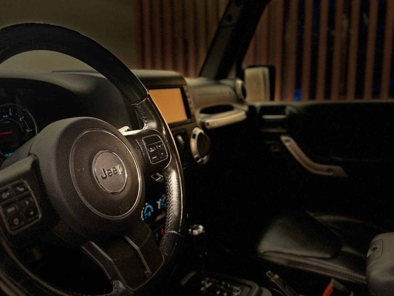 Jeep Wrangler 2.8 CRD SAHARA UNLIMITED PARI AL NUOVO restilyng