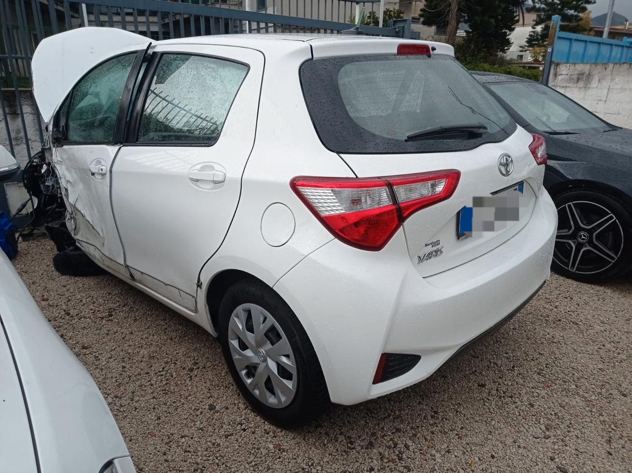 Toyota Yaris 1.0 72 CV Benz. 38000km- 2020