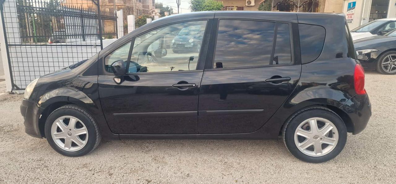 MODUS 1.5 DCI 156950 KM DEL 2009