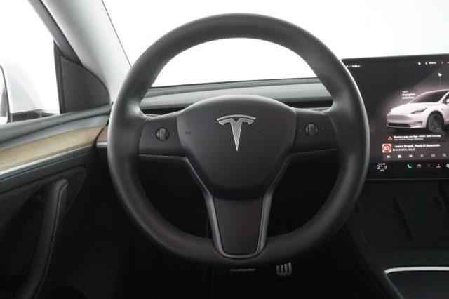TESLA Model Y Model Y AWD Performance