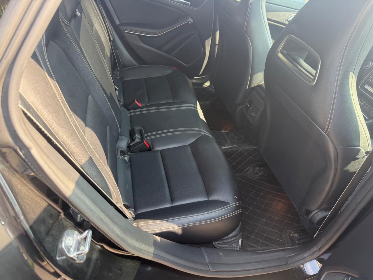 Mercedes-benz CLA 200 d S.W. Automatic Premium
