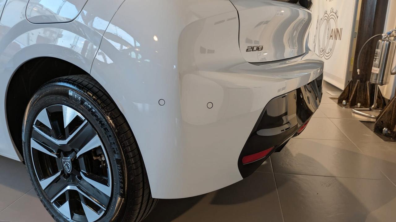 Peugeot 208 100 ALLURE