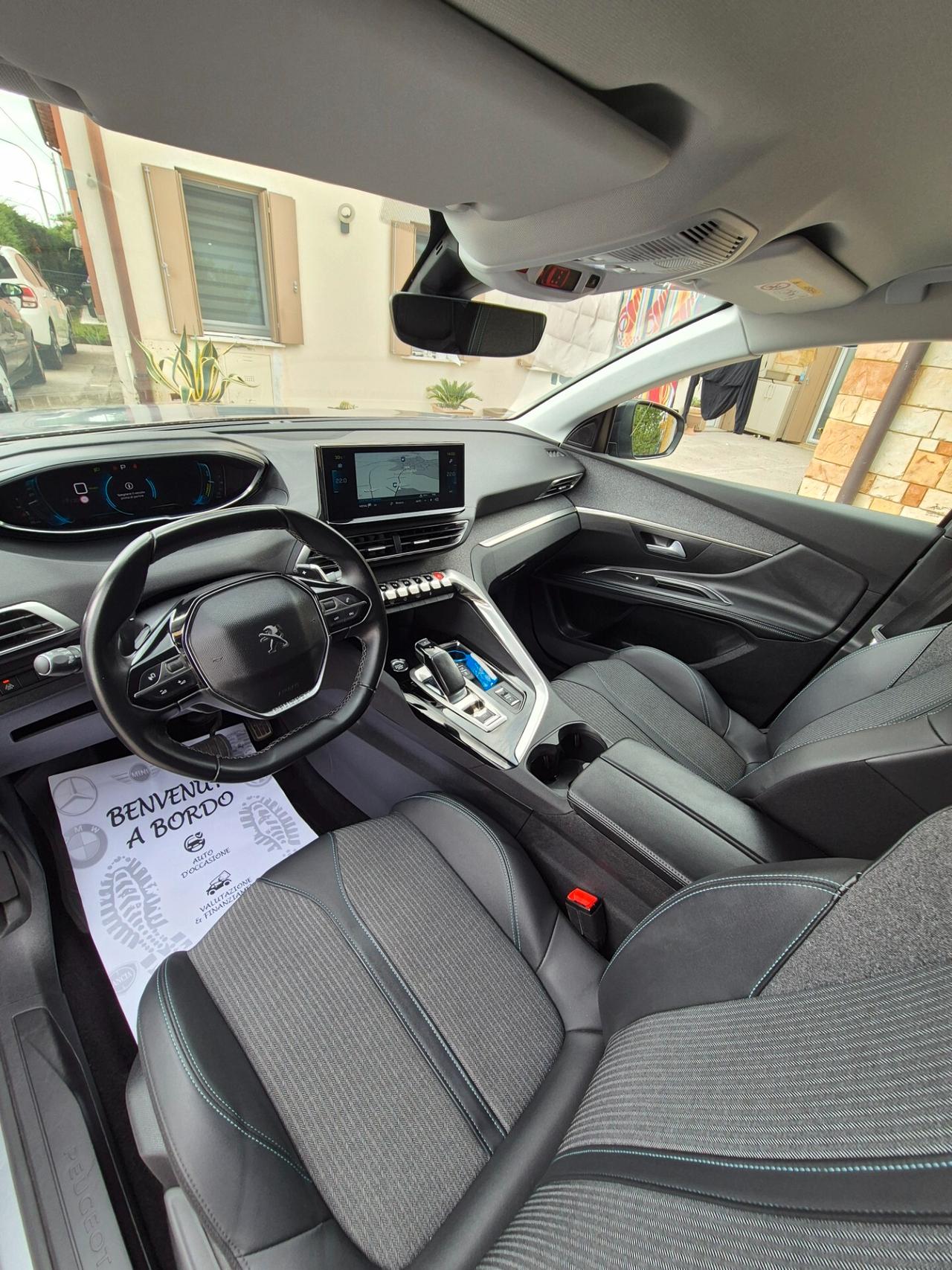 Peugeot 3008 Hybrid 225 e-EAT8 Allure Pack