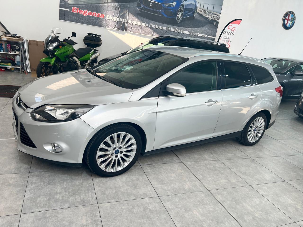 Ford Focus 1.6 TDCi 115 CV SW Titanium *AUTOCARRO*