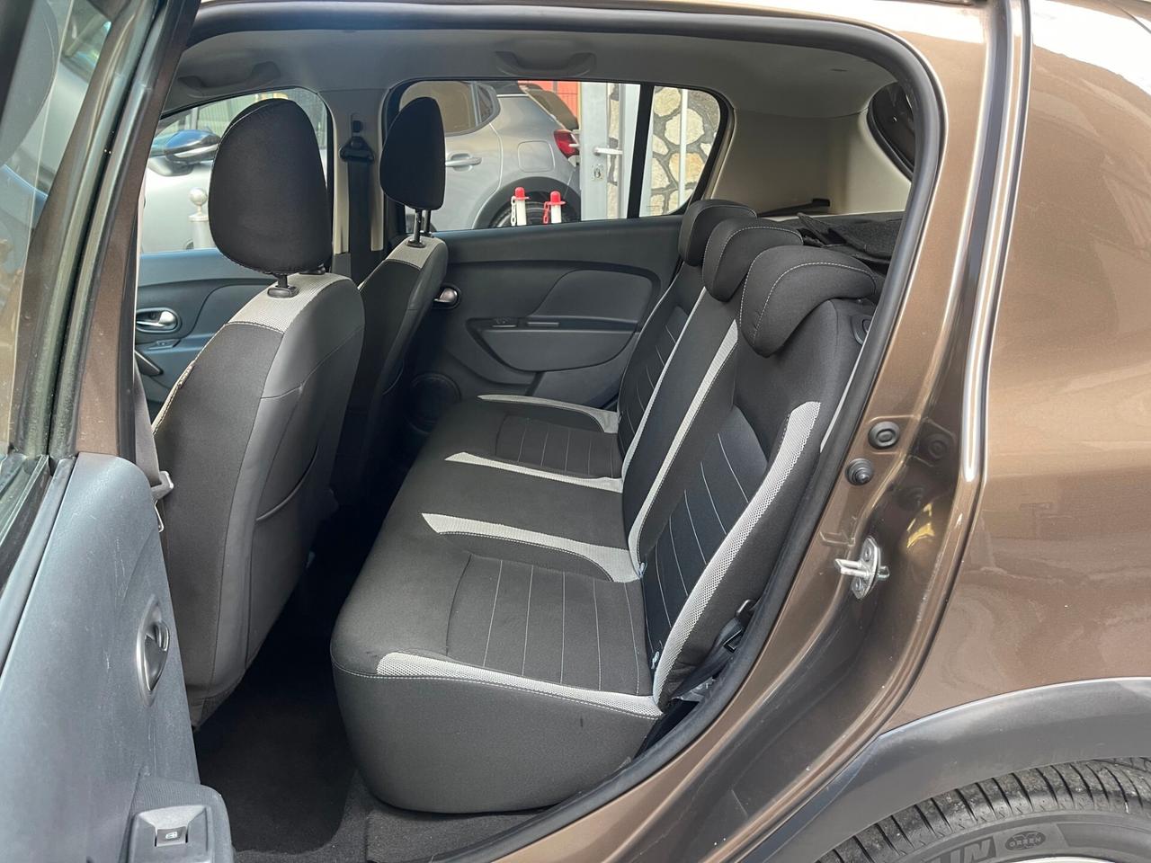 Dacia Sandero Stepway 0.9 TCe Turbo GPL 90 CV S&S Techroad