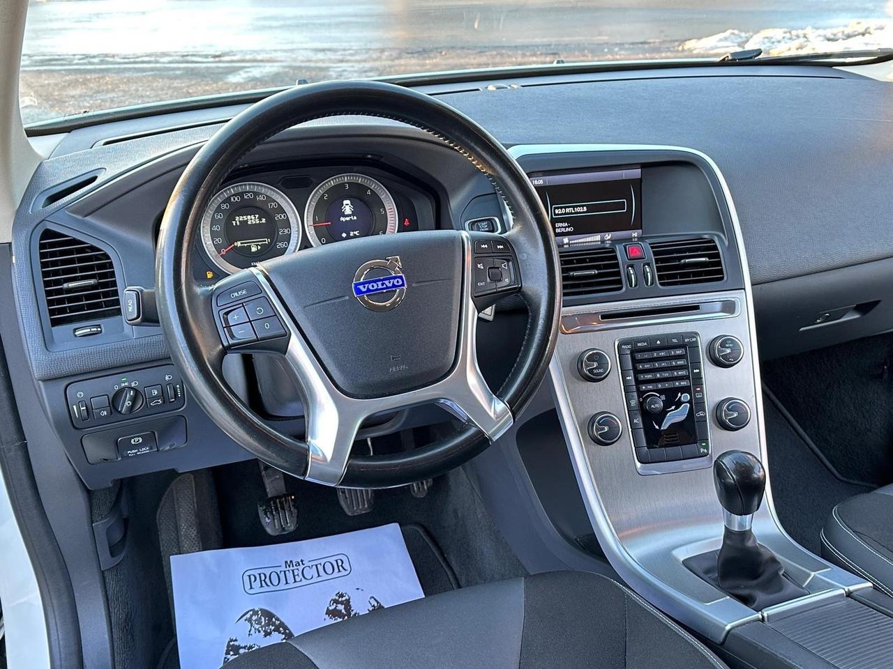 Volvo XC 60 XC60 D5 AWD Kinetic