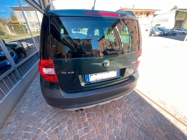 Skoda Yeti 2.0 TDI CR 140CV DSG 4x4 Adventure