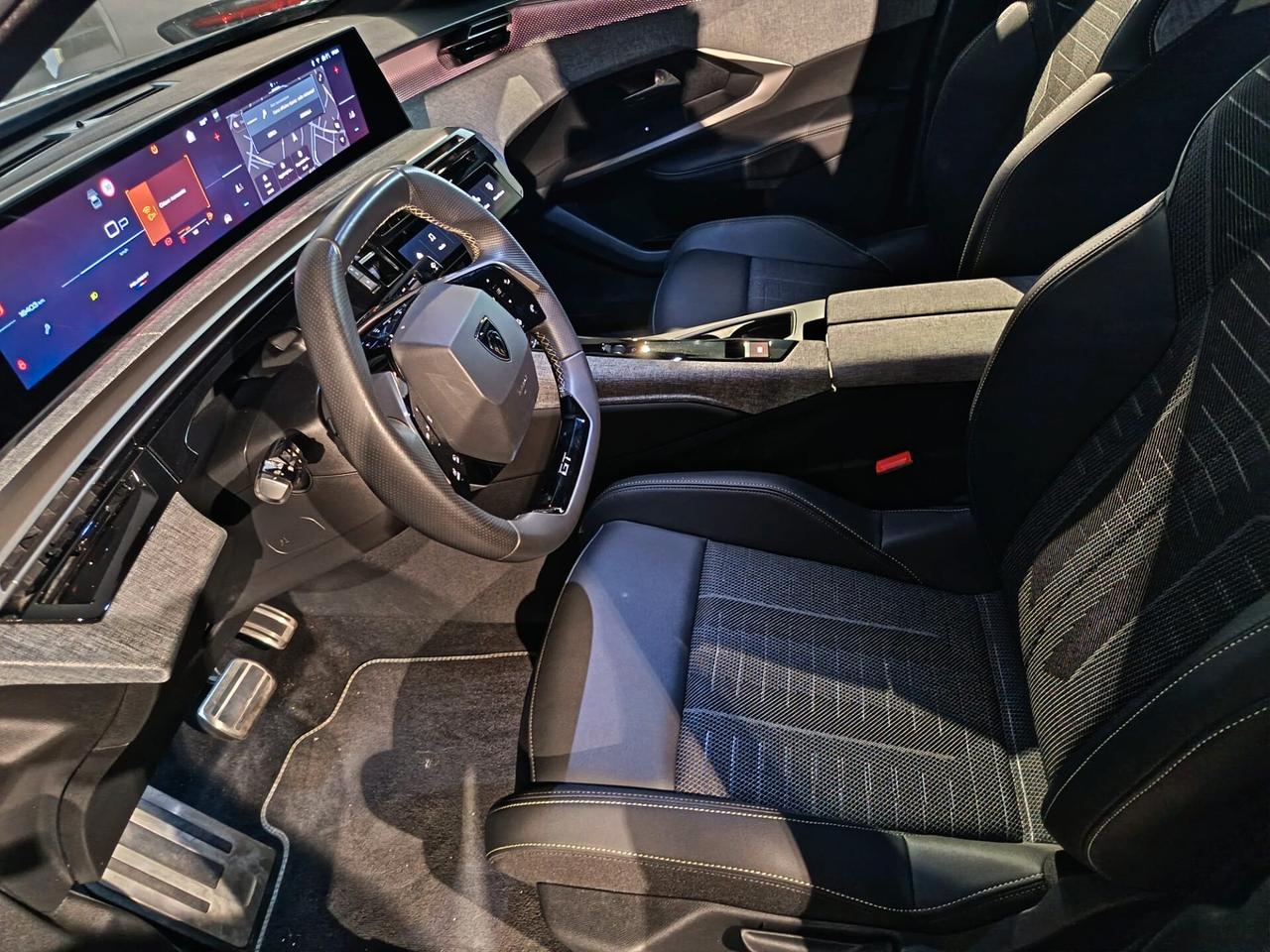 Peugeot 3008 Hybrid 145 e-DCS6 Allure