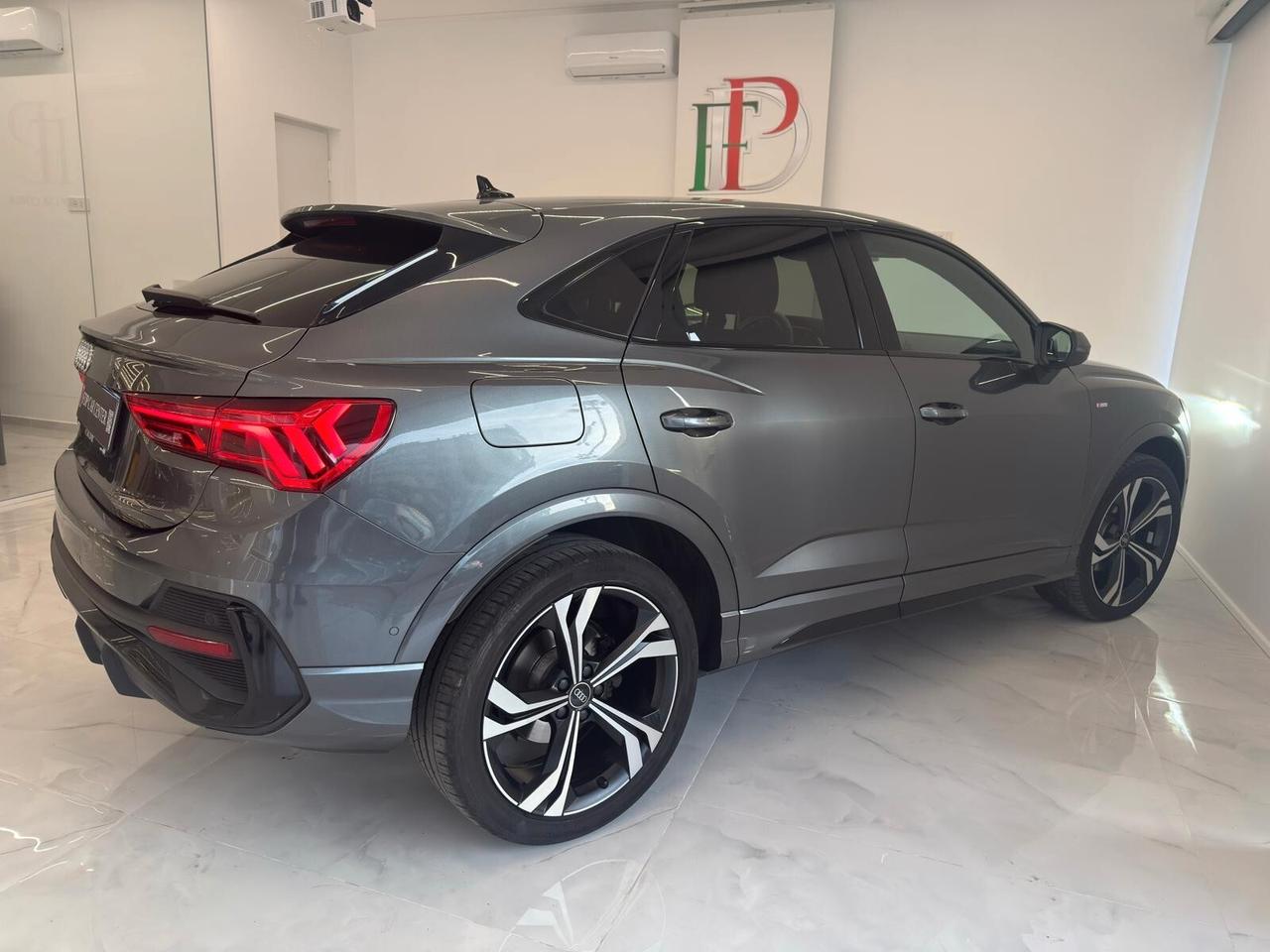 Audi Q3 Sportback TDI S tronic line edition