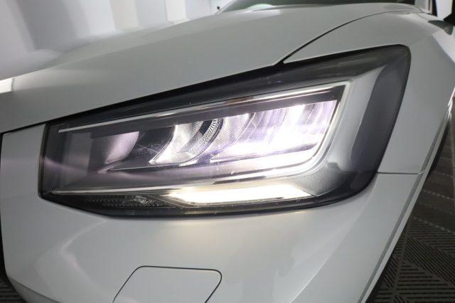 AUDI Q2 Q2 35 TFSI Identity Black