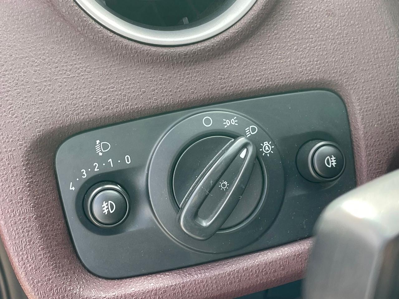 Ford Fiesta 1.4 TDCi 68CV 5 porte Titanium