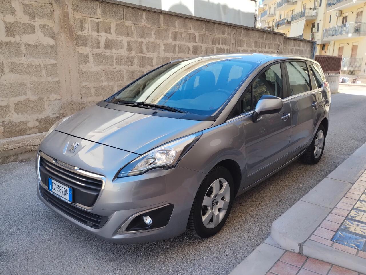 Peugeot 5008 BlueHDi 115cv SeS Business 7 posti