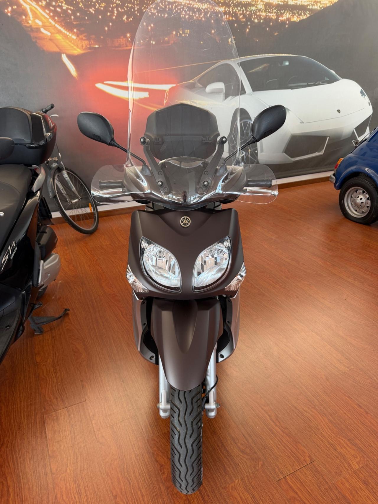 Yamaha Xenter 125