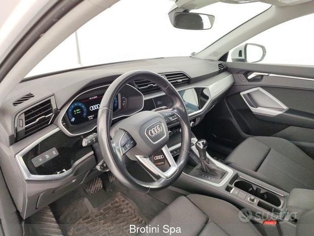 Audi Q3 SPB 45 TFSI e S tronic S line edition