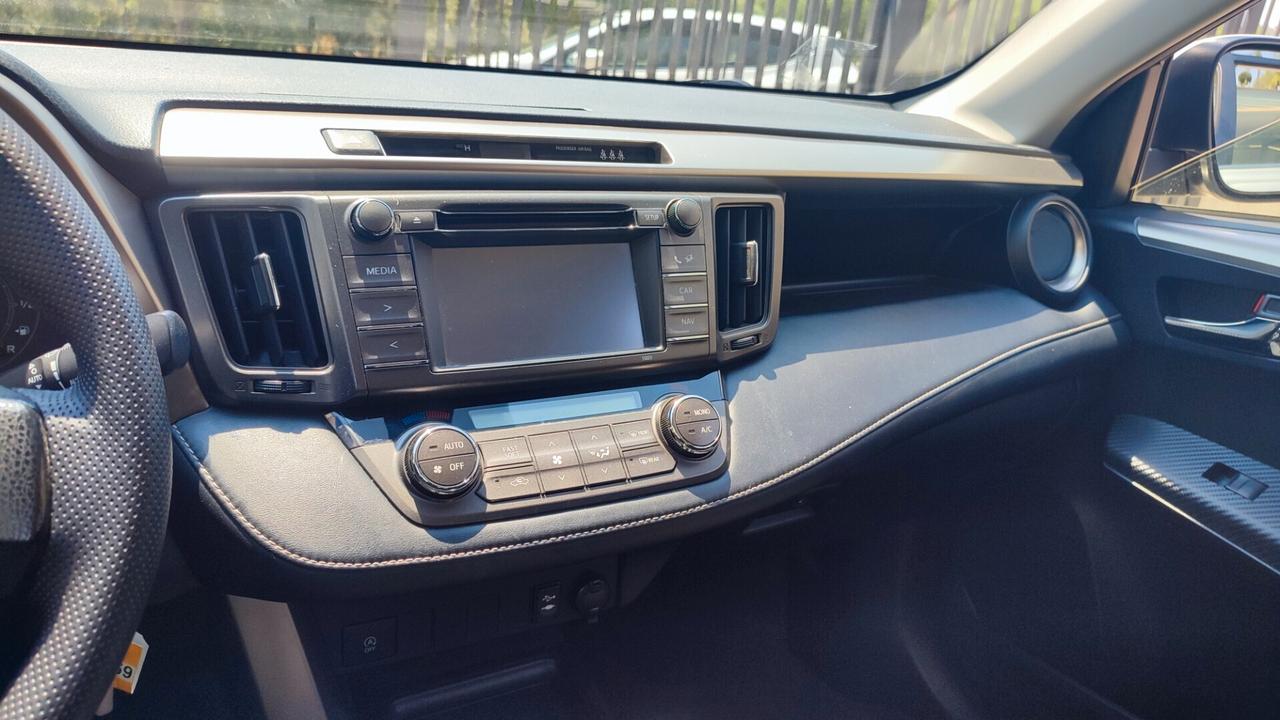 Toyota RAV 4 RAV4 2.0 D-4D 2WD Active
