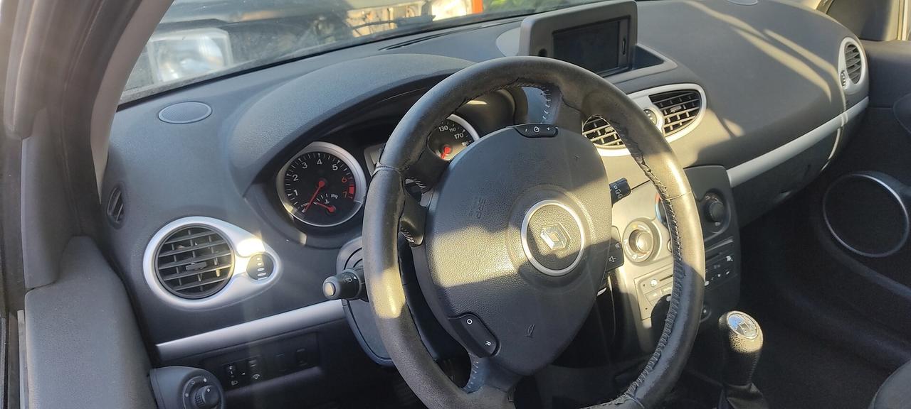 ranault clio 1.2 benzina ottime condizioni
