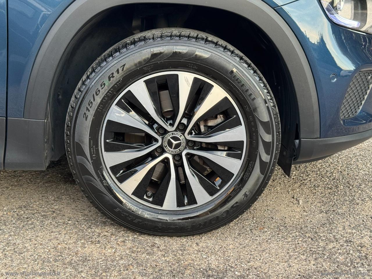 MERCEDES-BENZ GLB 220 d Automatic 4Matic Sport