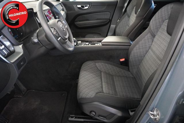 VOLVO XC60 B4 (d) automatico Momentum