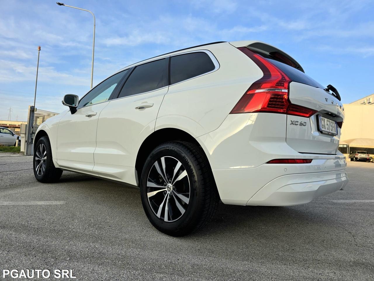 Volvo XC 60 XC60 2.0 b4 d Momentum Pro awd auto