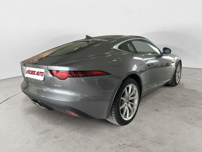Jaguar F-Type 2.0 i4 300cv auto
