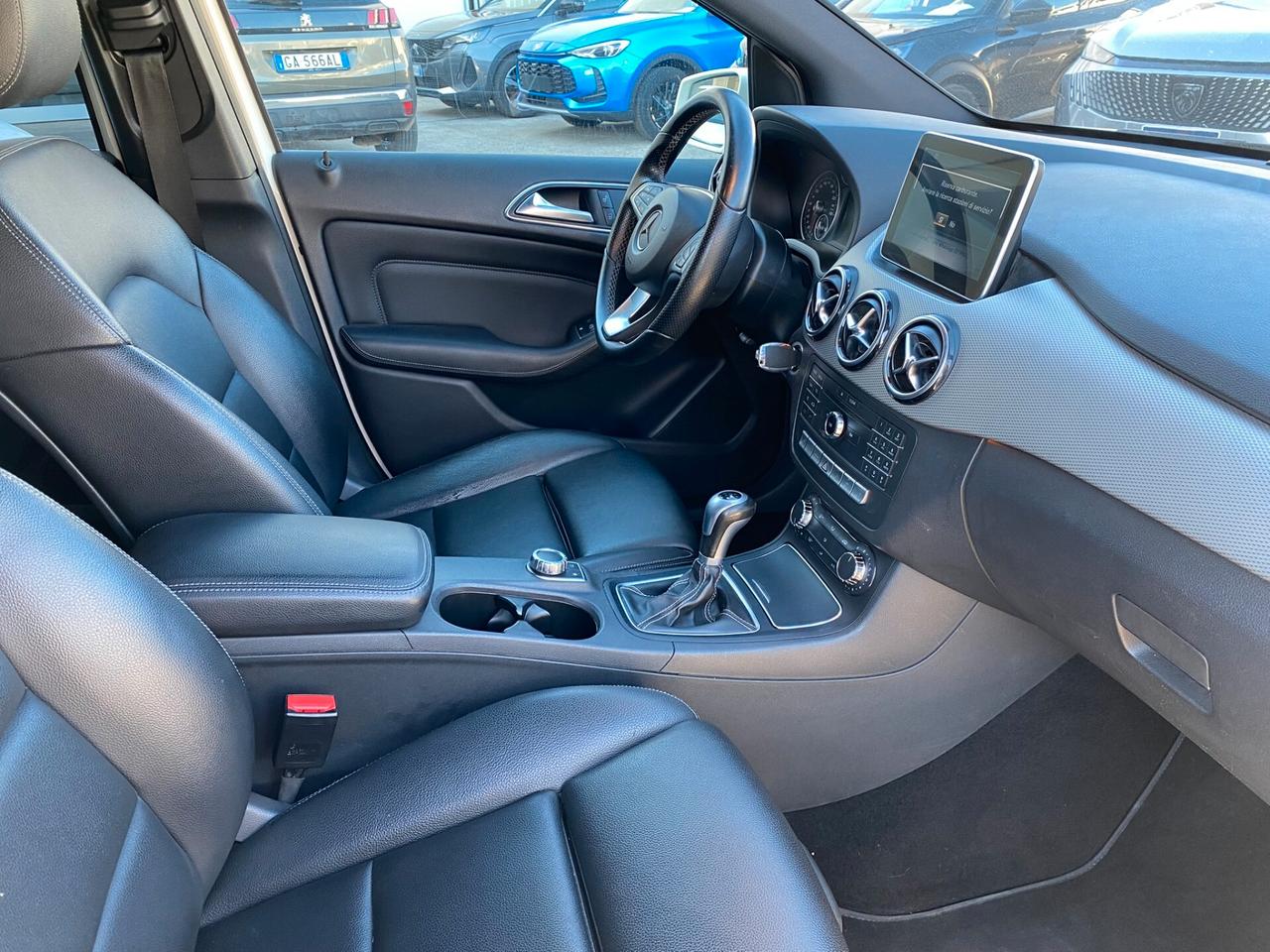 Mercedes-benz B 180 110CV | 2017