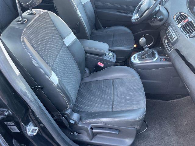 RENAULT Scenic X-Mod 1.5 dCi 110CV EDC Luxe