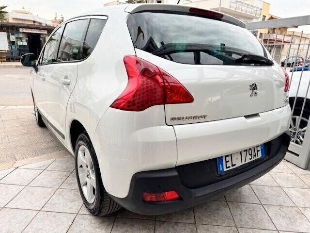 Peugeot 3008 1.6 e-HDi 112CV C. Autom.-Navi-Tel-Pdc-Cruise C.-Grip Control