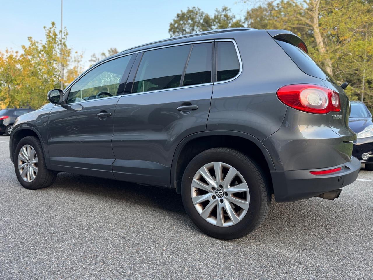 Volkswagen Tiguan 2.0 TDI DPF 4MOTION*Automatik*Cerchi*