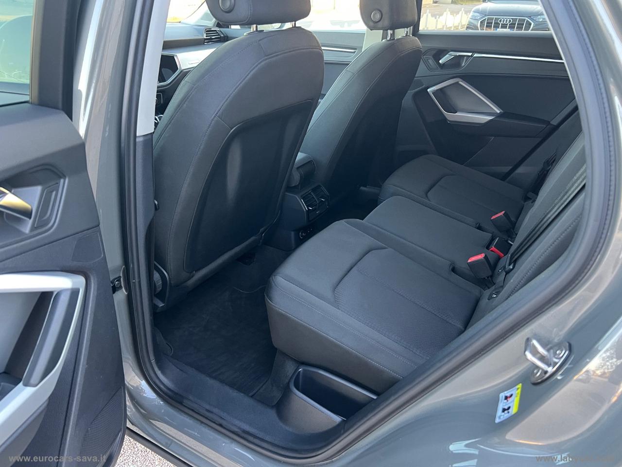 AUDI Q3 SPB 35 TDI Identity Black SPORTBACK S-TRONIC