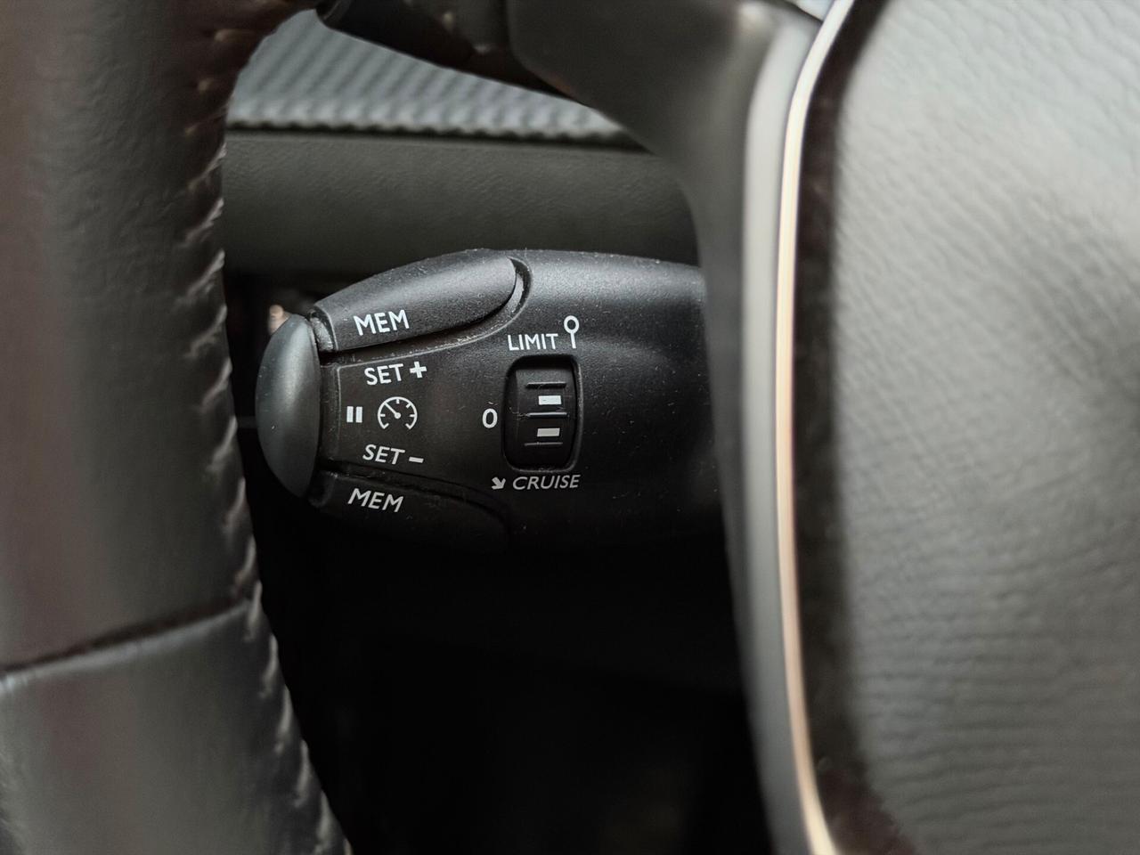 Peugeot 208 PureTech 100 Stop&Start 5 porte Allure Pack
