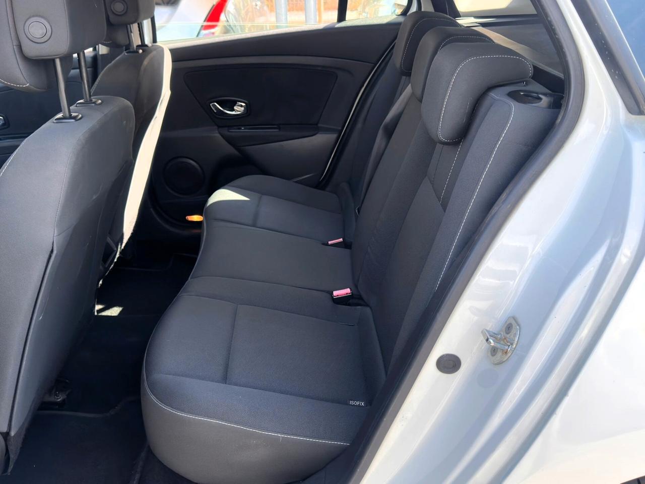Renault Mégane 1.5 dCi 110CV CAMBIO AUTOMATICO