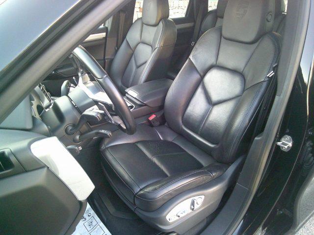 PORSCHE Cayenne 3.0 Diesel Platinum Edition