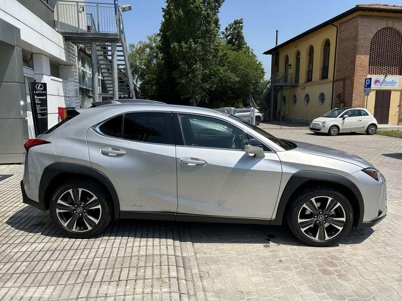 Lexus UX Hybrid 4WD Luxury