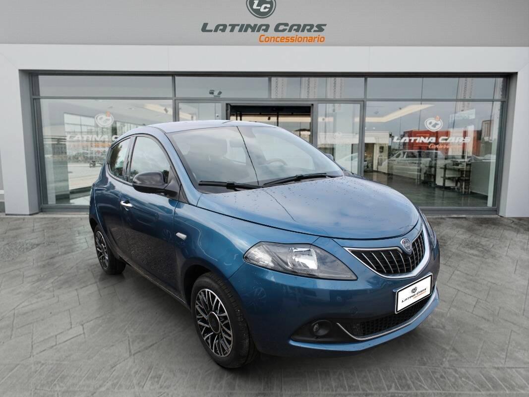 Lancia Ypsilon III 1.0 firefly hybrid 70cv CarPlay