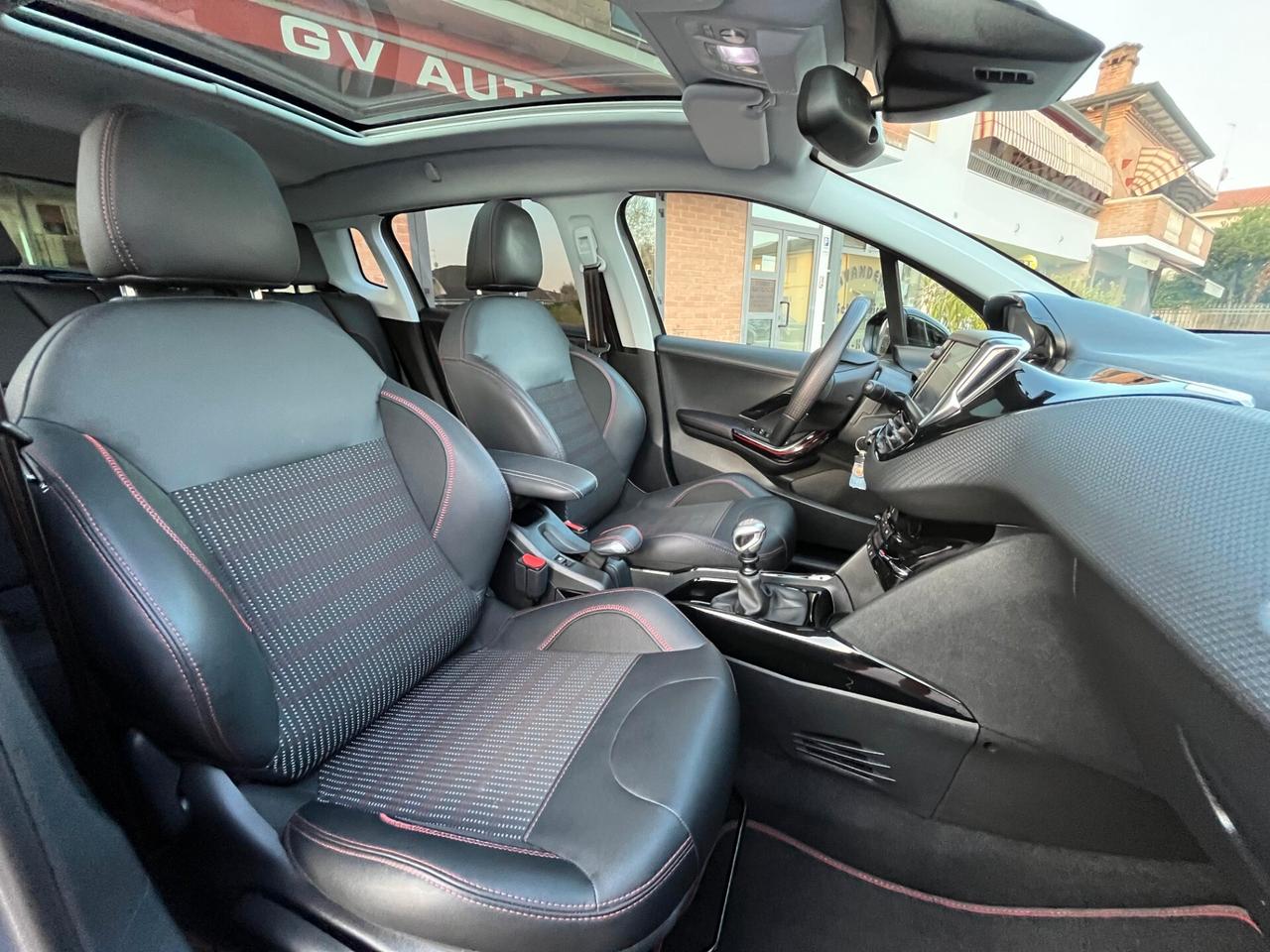 Peugeot 2008 BlueHDi 120 S&S Black Matt