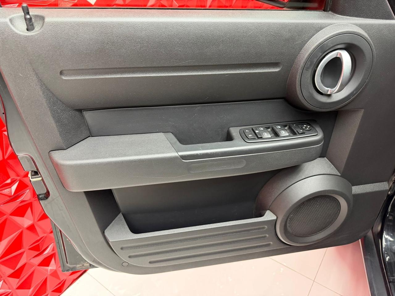 Dodge Nitro 2.8 CRD DPF R-T 4WD AUTOMATICA