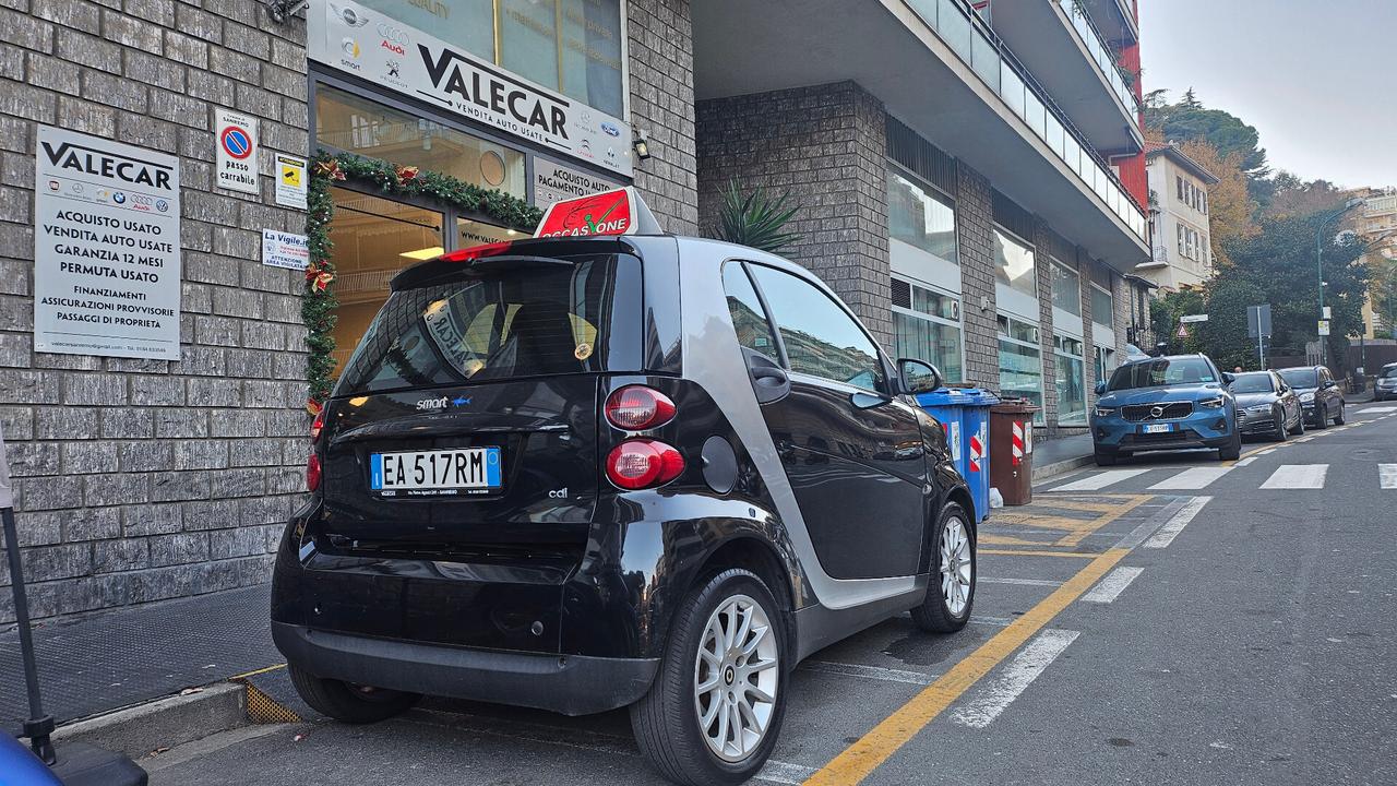 Smart ForTwo 800 40 kW cdi OK NEOPATENTATI GARANZIA 12 MESI