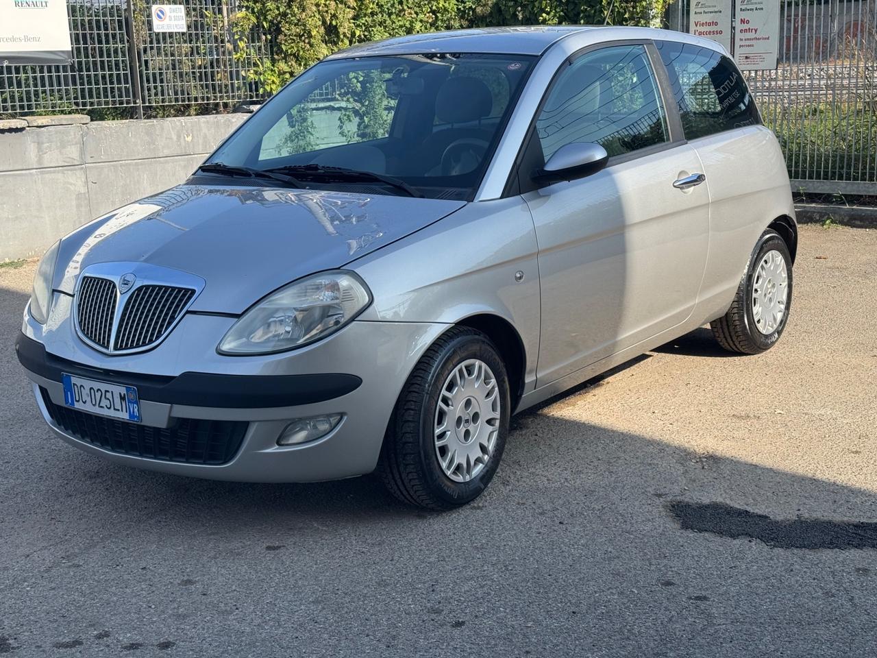Lancia Ypsilon 1.2 Argento